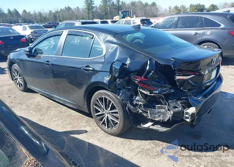 2021 Toyota Camry Se z USA, uszkodzony, nr VIN 4T1G11AK1MU565742